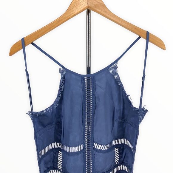 NBD x Revolve Alijah Blue Floral Lace Halter Open Back Romper NWT size XL - Picture 8 of 13